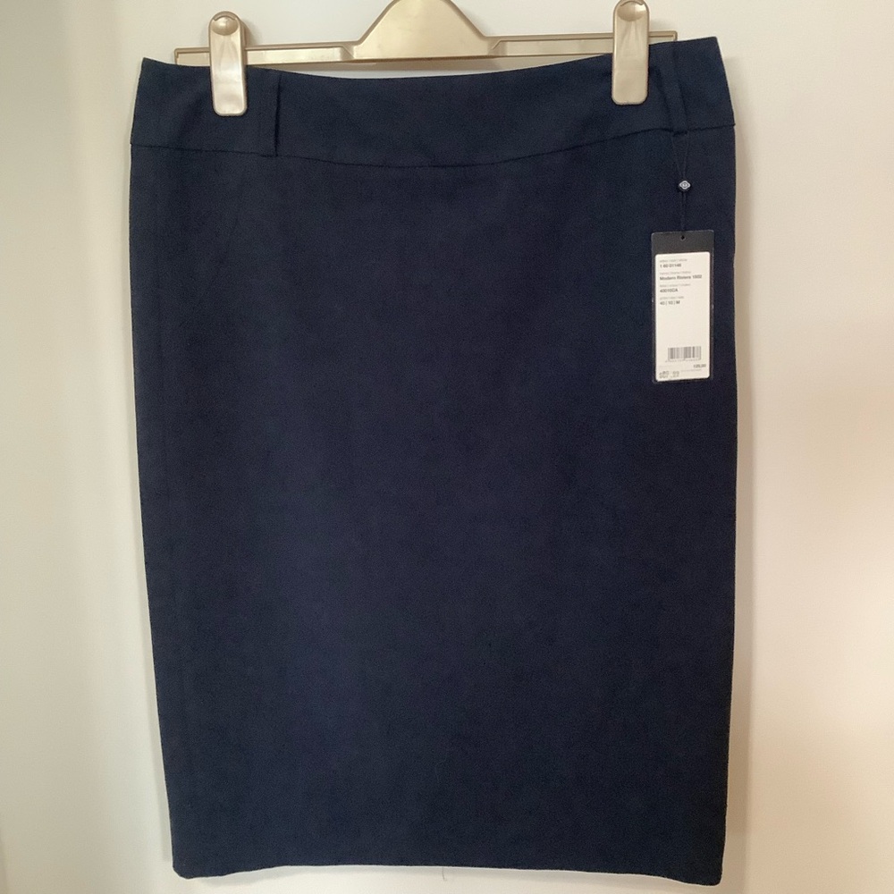 OLSEN:  Elegant Navy Blue Women's Skirt (NWT)